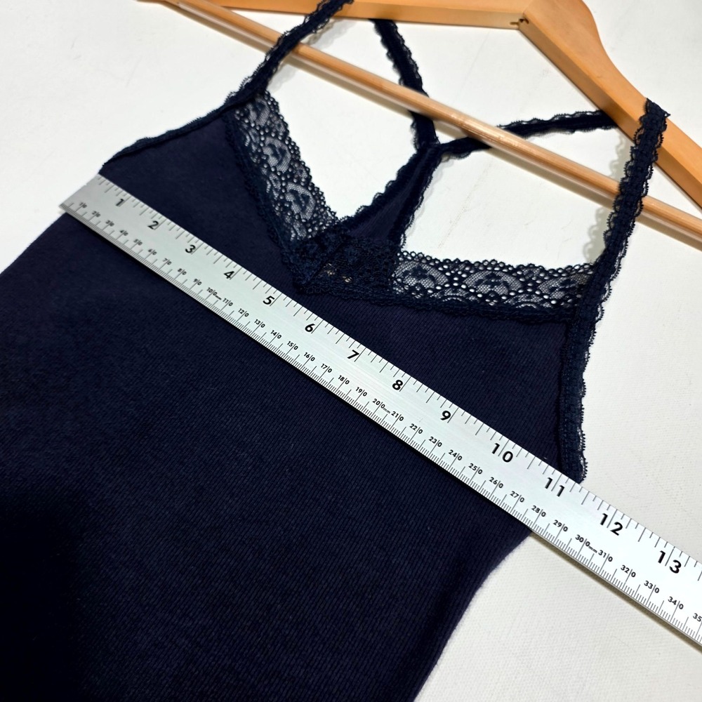 Hollister Camisole Womens Small Navy Blue Lace Trim Ribbed Racerback Tank Top - Picture 4 of 8
